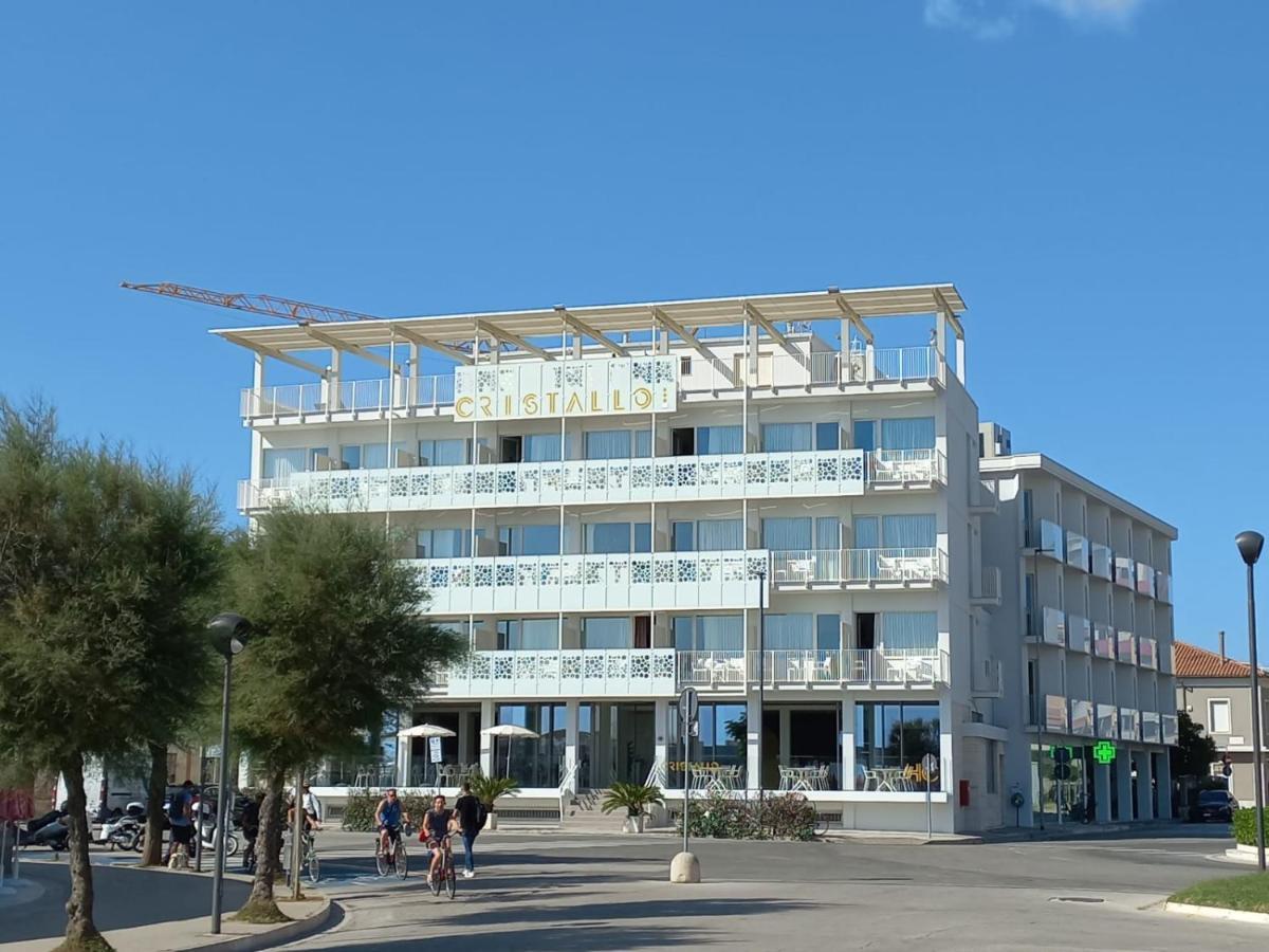 Hotel Cristallo Senigallia Extérieur photo