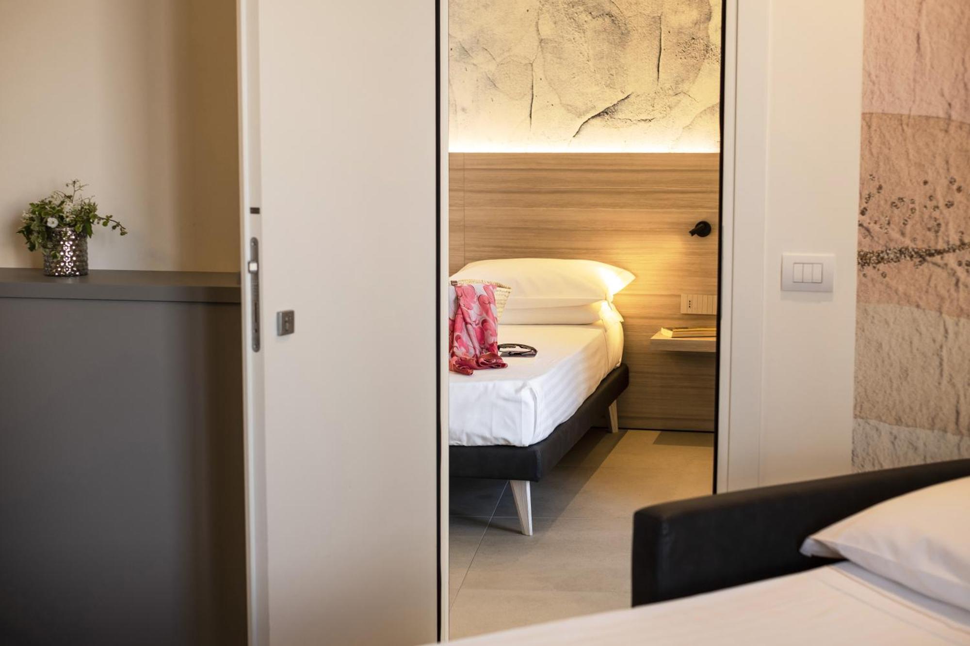 Hotel Cristallo Senigallia Extérieur photo
