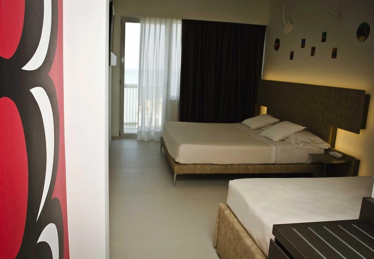 Hotel Cristallo Senigallia Extérieur photo