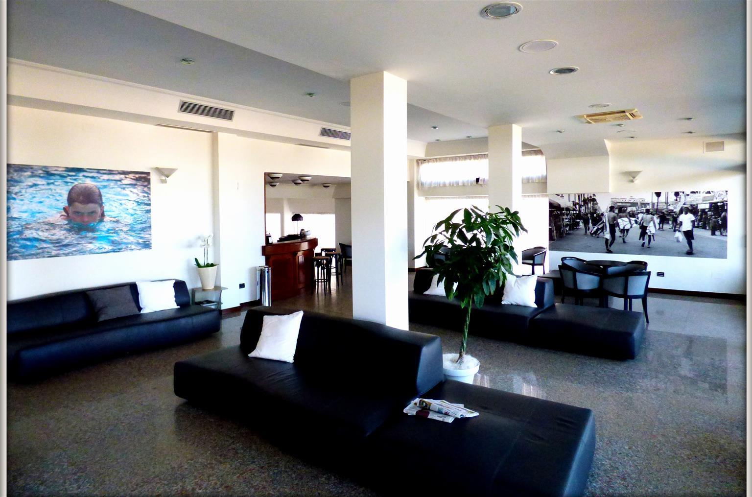 Hotel Cristallo Senigallia Extérieur photo